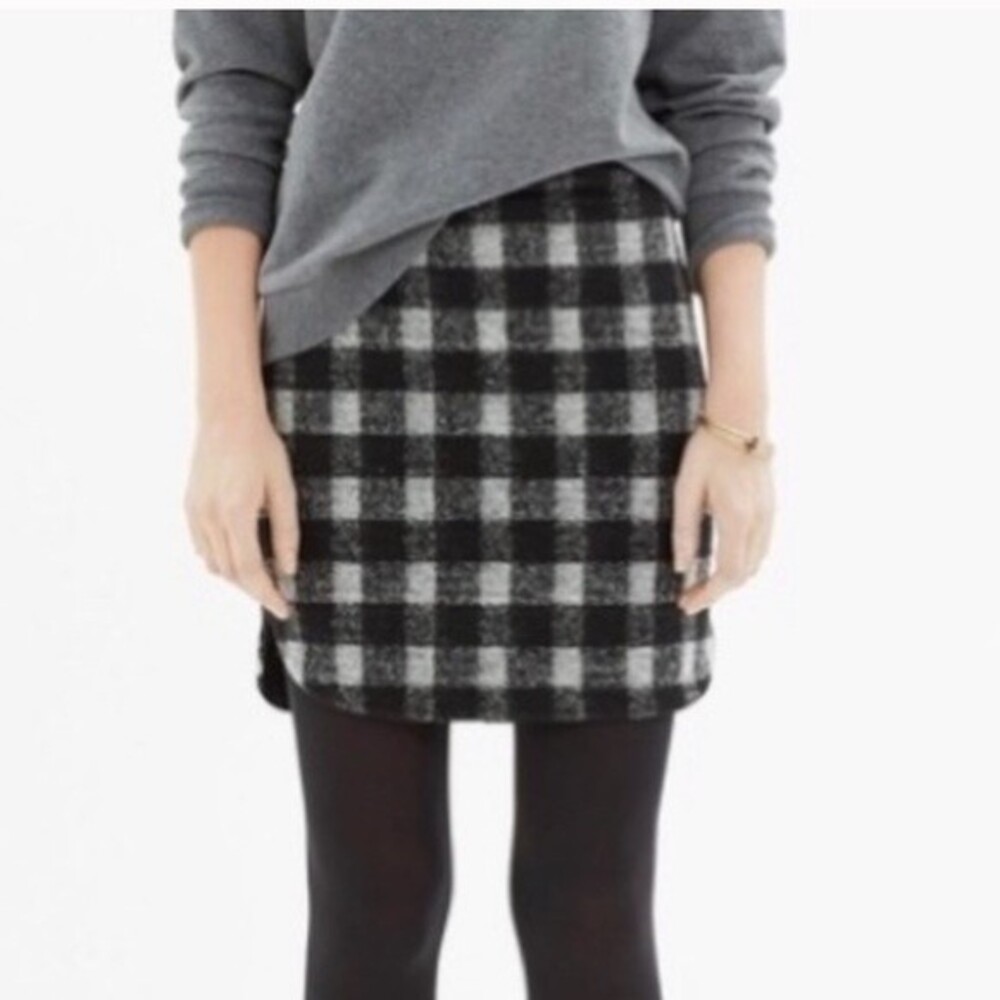 Madewell Curved Hem Shirttail Skirt Black Gray Buffalo Plaid Women's‎ Size 0.